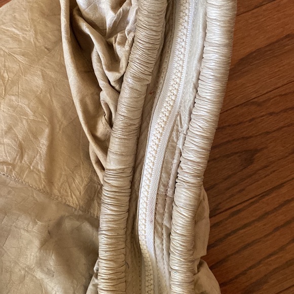 Lisandro Sarasola Oversized Leather Bag - Picture 6 of 8